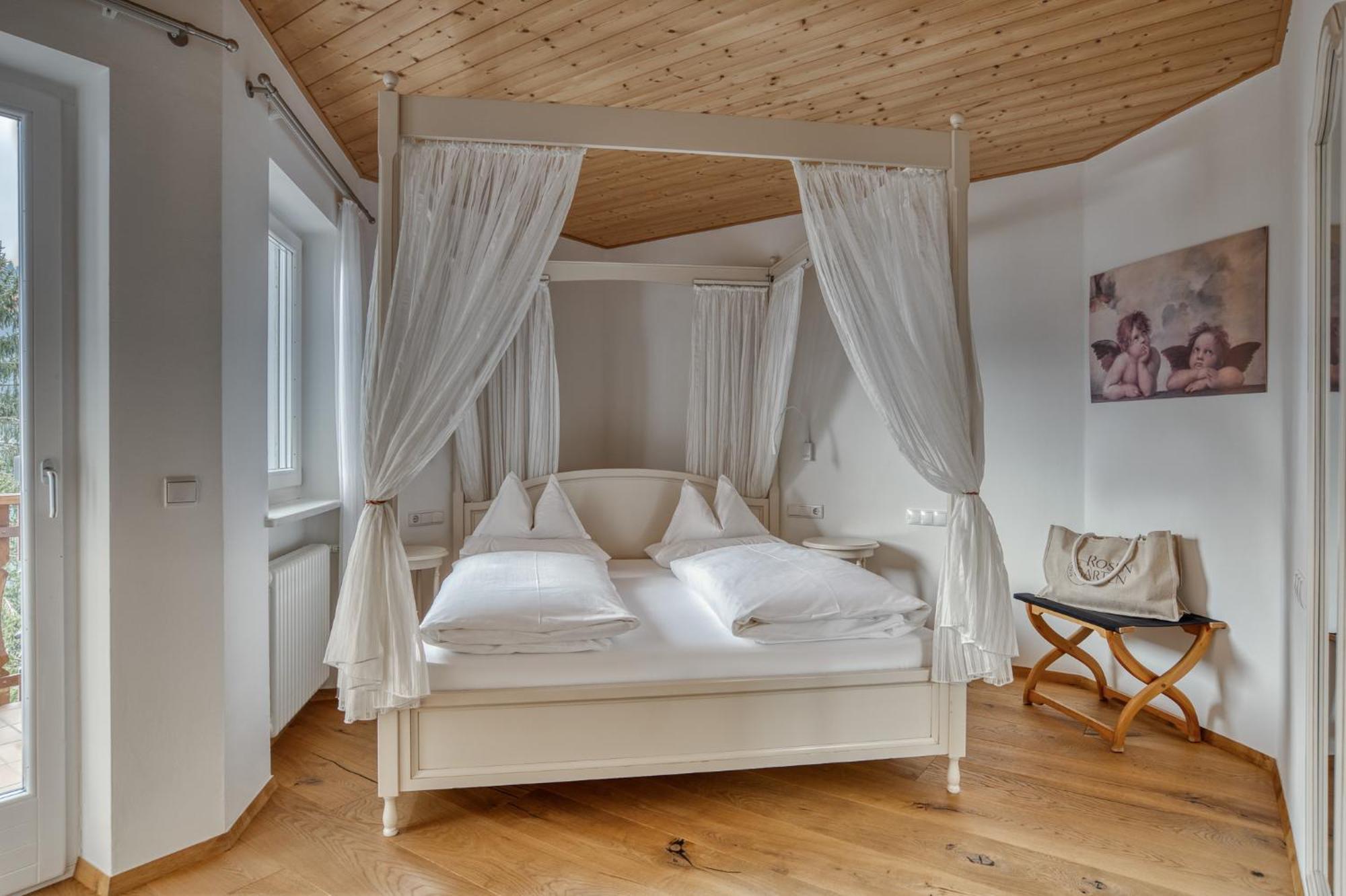 Hotel Berghaus Rosengarten Welschnofen Zimmer foto