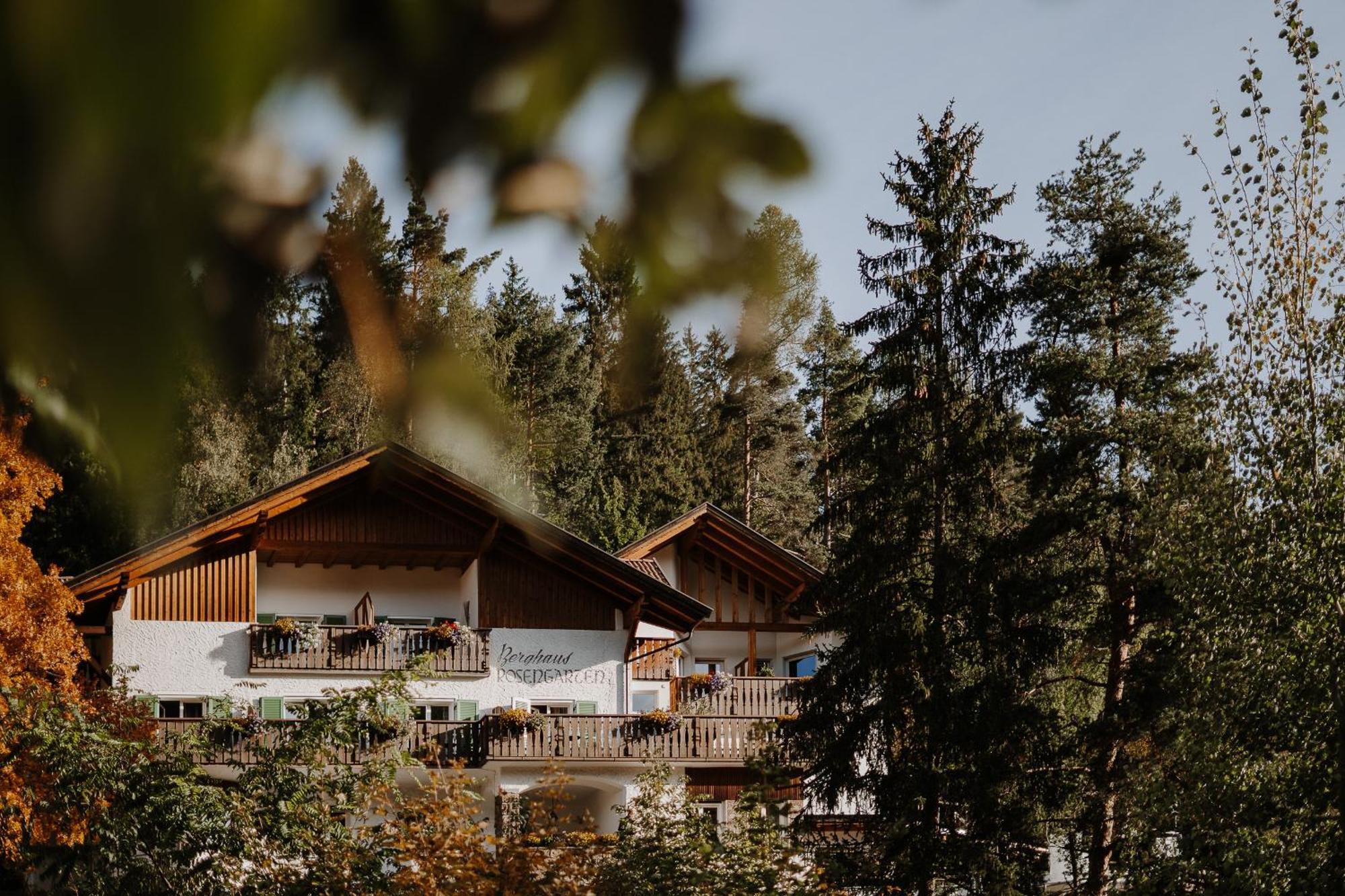 Hotel Berghaus Rosengarten Welschnofen Exterior foto